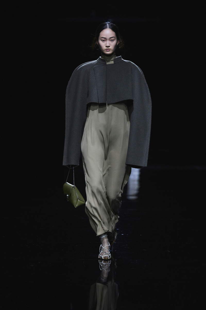 KHAITE, SAINT LAURENT и JIL SANDER, ОСЕНЬ 2024