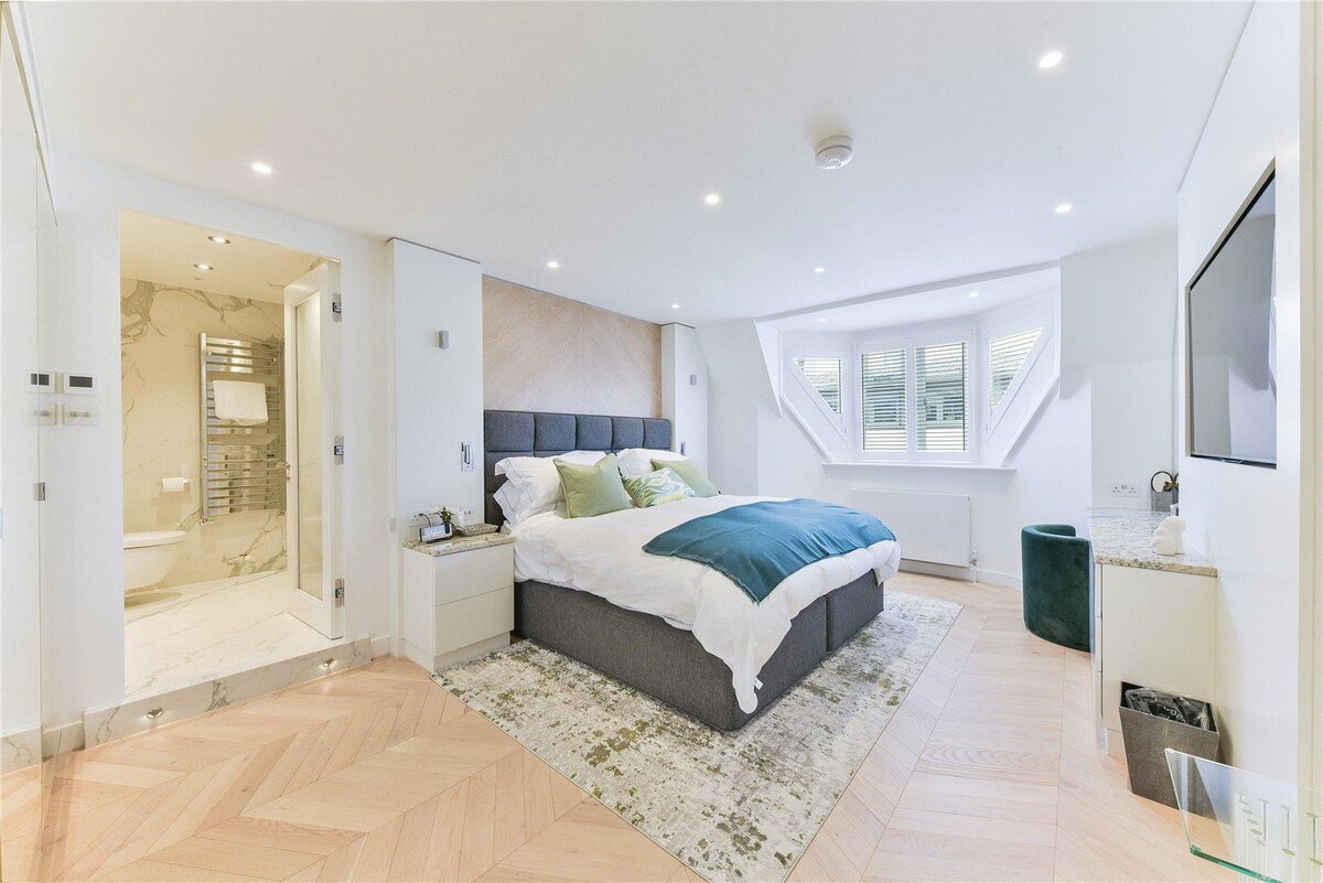 House Extensions, Loft Conversions, Refurbishments and Property Renovations in Aldwych, West London