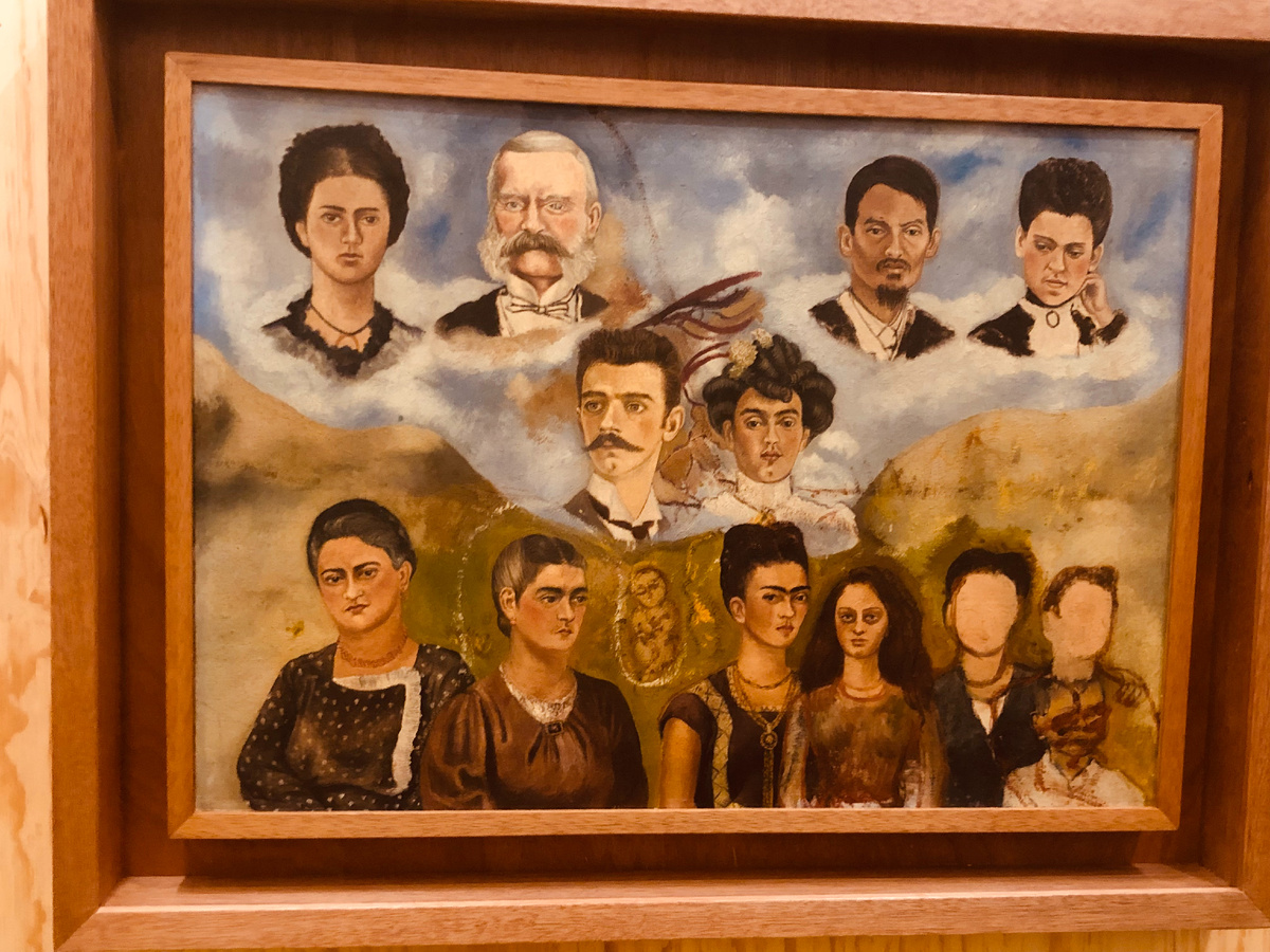 Фрида Кало "Моя семья" (1949).