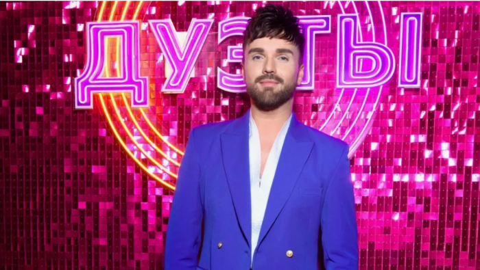  Александр Панайотов на шоу «Дуэты». / Фото: tvmag.ru