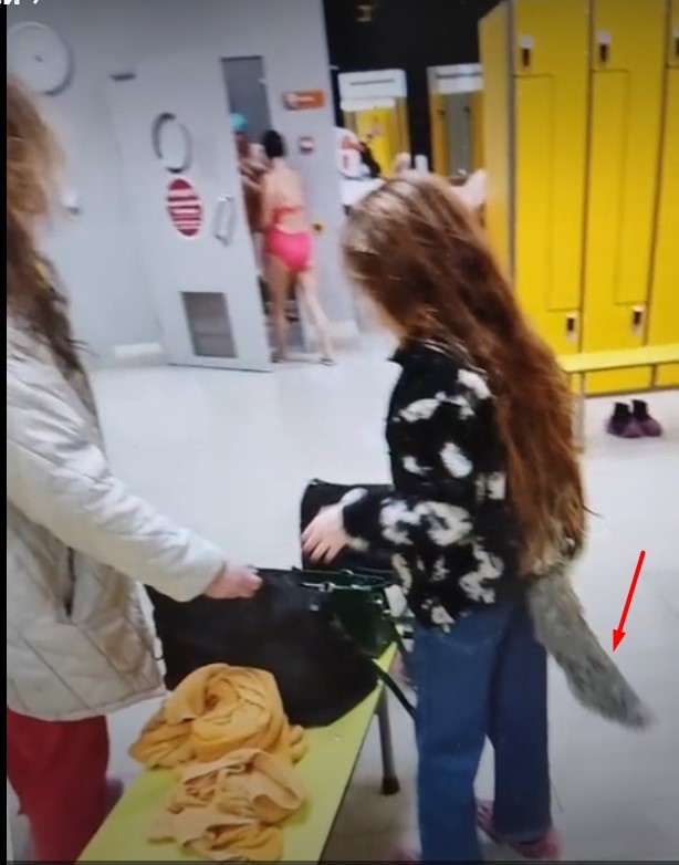 ДЕВОЧКА С ХВОСТОМ. ПЕРВАЯ ВСТРЕЧА