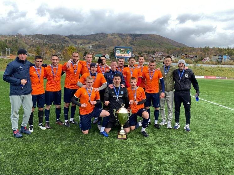     Фото: Мэр Ноглики Сергей Камелин