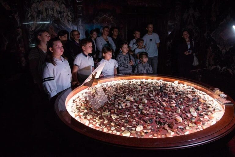    В 448 оренбургских семьях воспитываются 6 и более детей Марина Шарт