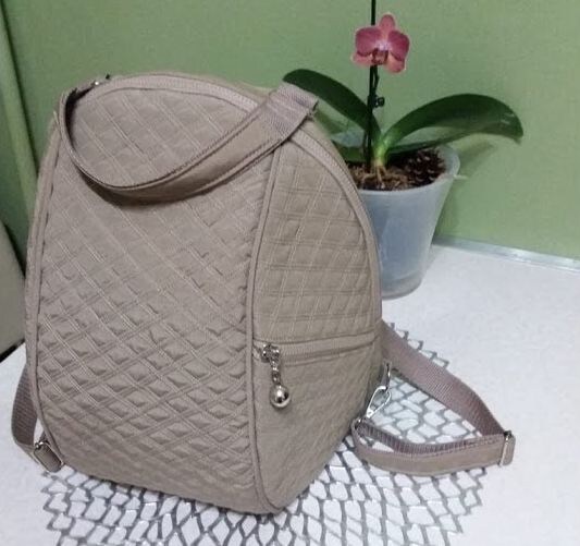    Стеганый рюкзак    
Источник: Скриншот из видео