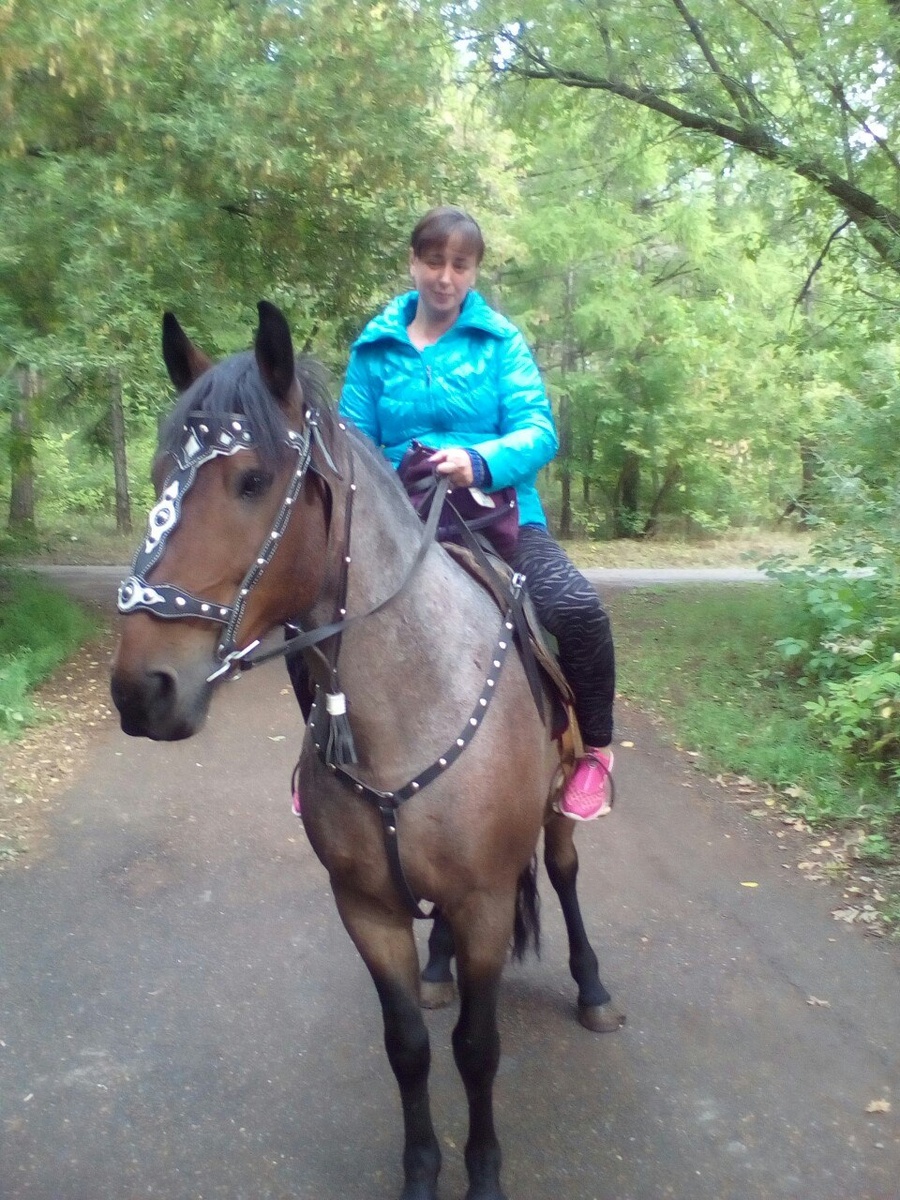 Юматово, здесь и на лошадях можно покататься.