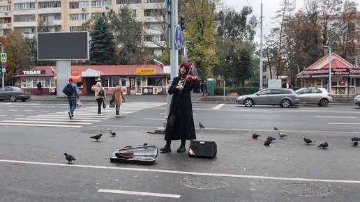 В Луганске похолодало и пришла дождливая осень! Прогулка по центру!