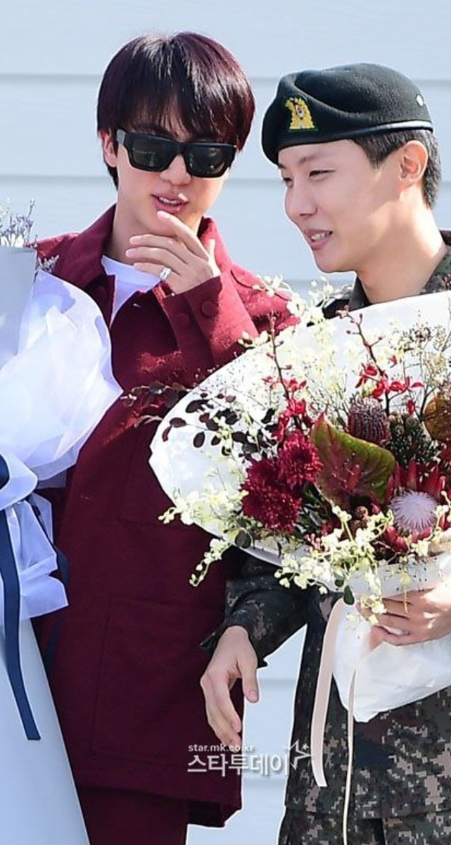 Я здесь, чтобы похитить тебя. 