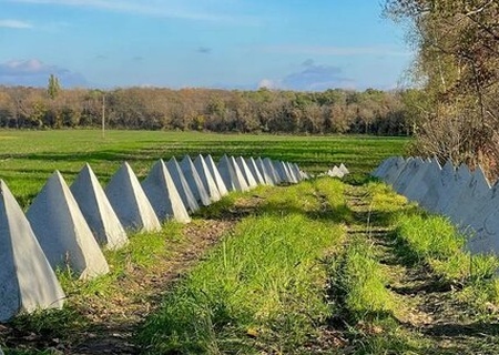    «Они сдали территорию, предали страну». Кашеварова анонсировала журналистское расследование о хищении средств, выделенных на возведение укреплений в Курской области
