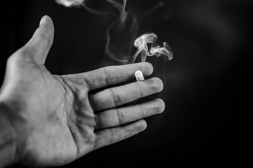 Влияние никотина на работу головного мозга человека (Источник изображения freepik.com)