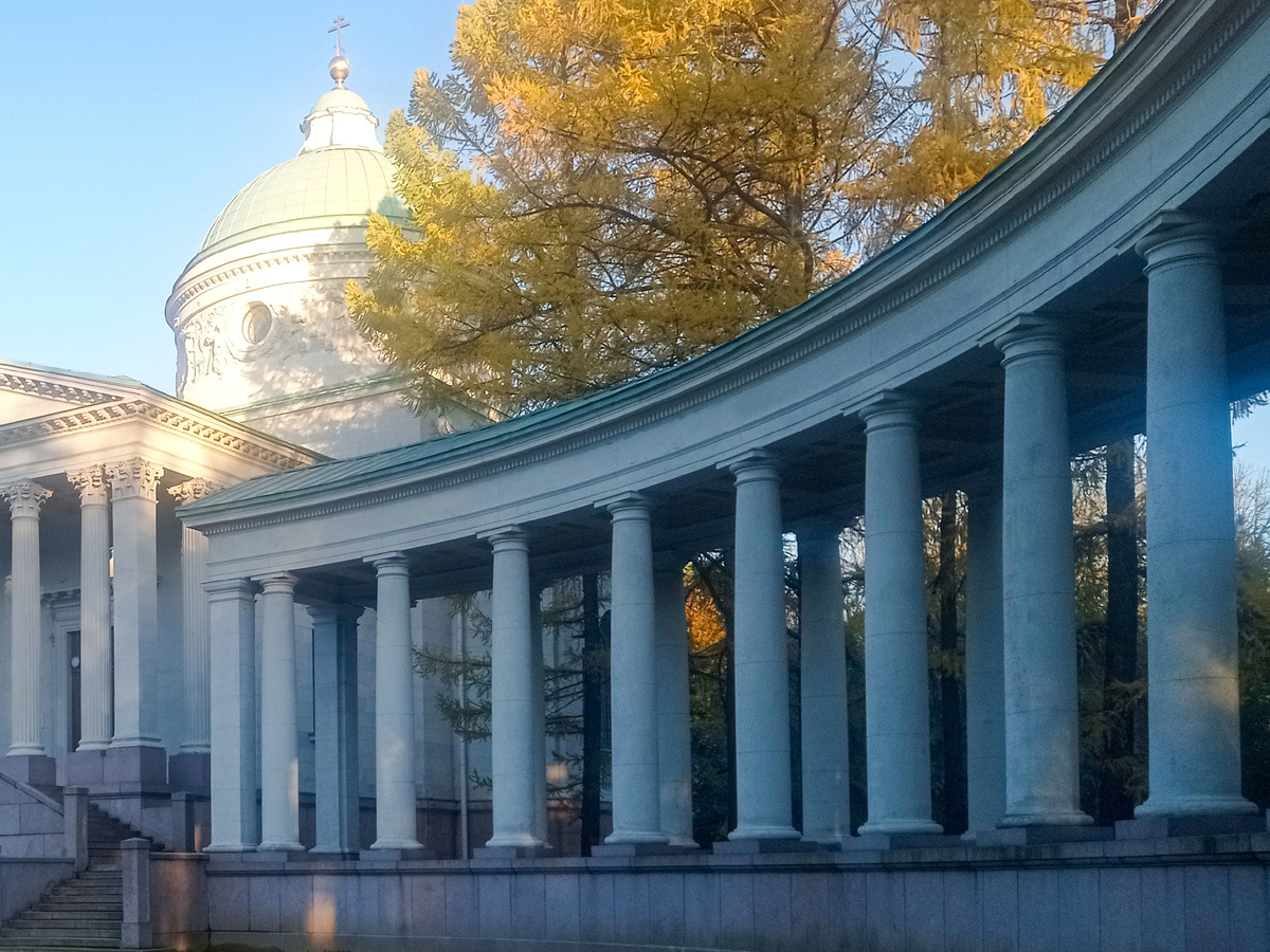 Колоннада в Архангельском. 13 октября 2023