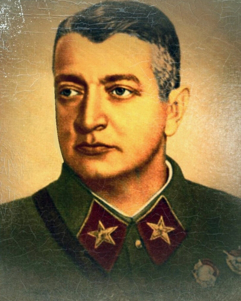 Вот он, М.Н. Тухачевский, один из самых загадочных советских маршалов