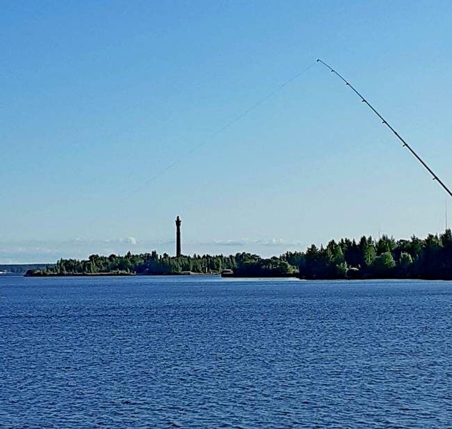 Вид на залив у Яхтенной площади /фото из личного архива, 2021/
