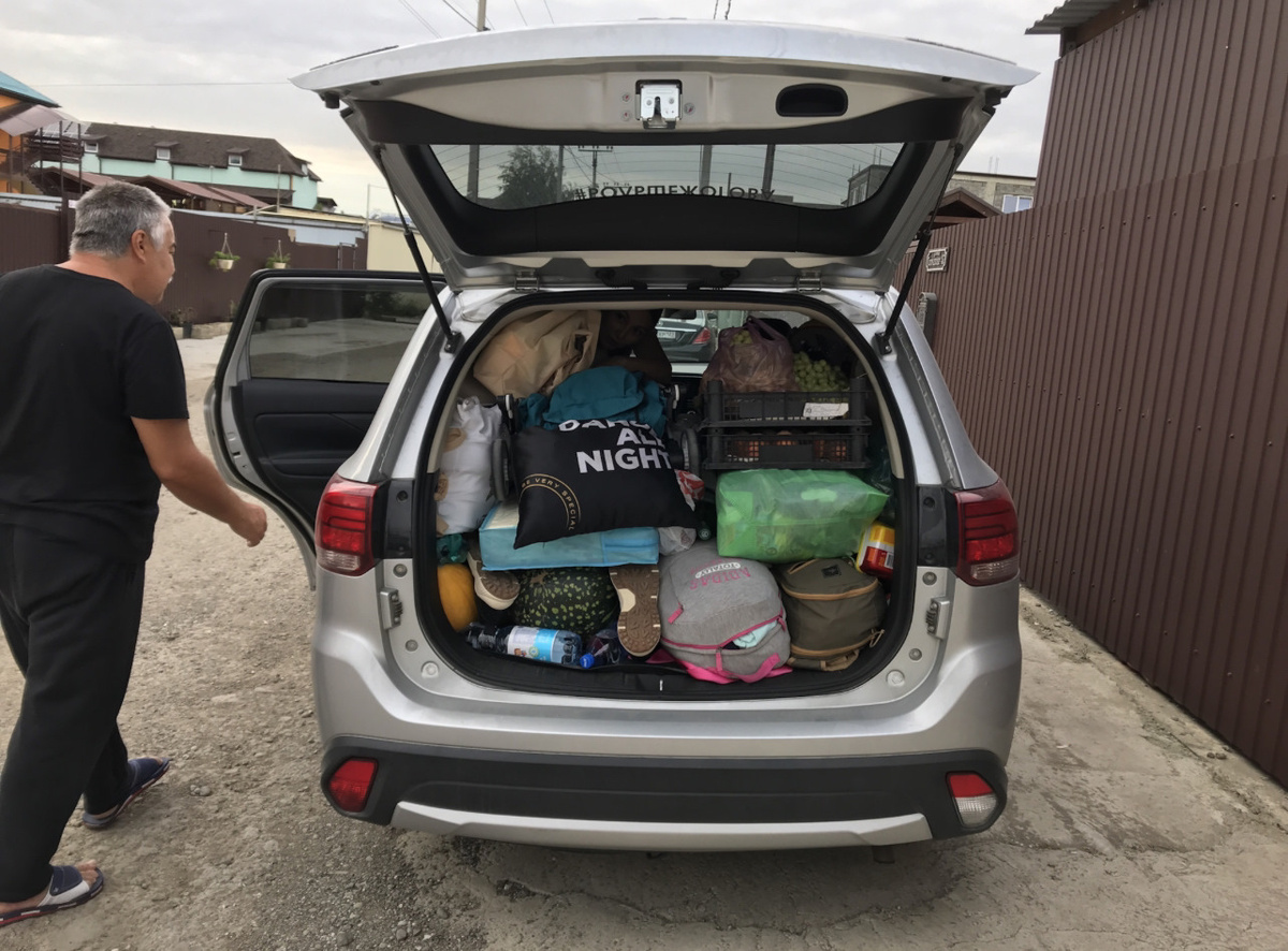 На Аутлендере можно было на юг в 5 поехать, глц столько не выдержит. Но и не надо, мы родителям машину обновили на современную и теперь в две машины ездим спокойно