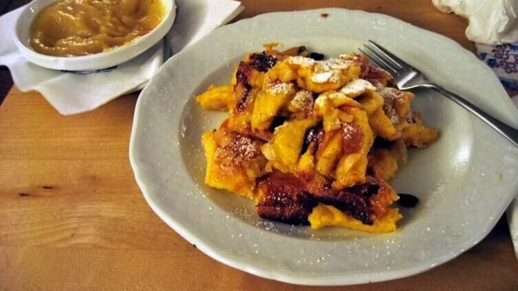    Кайзершмаррн - кайзеровский омлет Фото: Kaleissin, общественное достояние