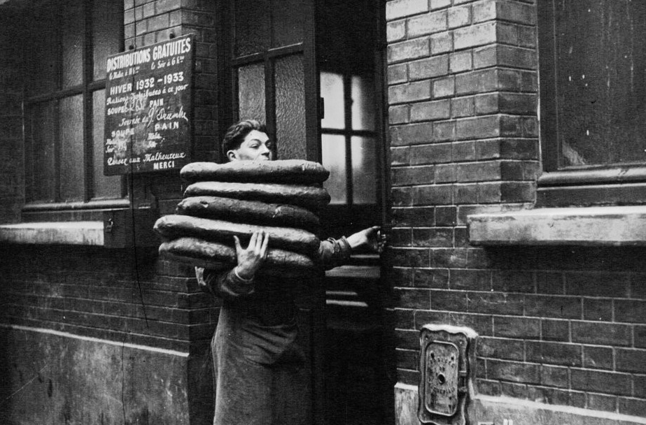 Разносчик хлеба в Париже, 1932 г., из онлайн-коллекции Gallica Национальной билиотеки Франции
