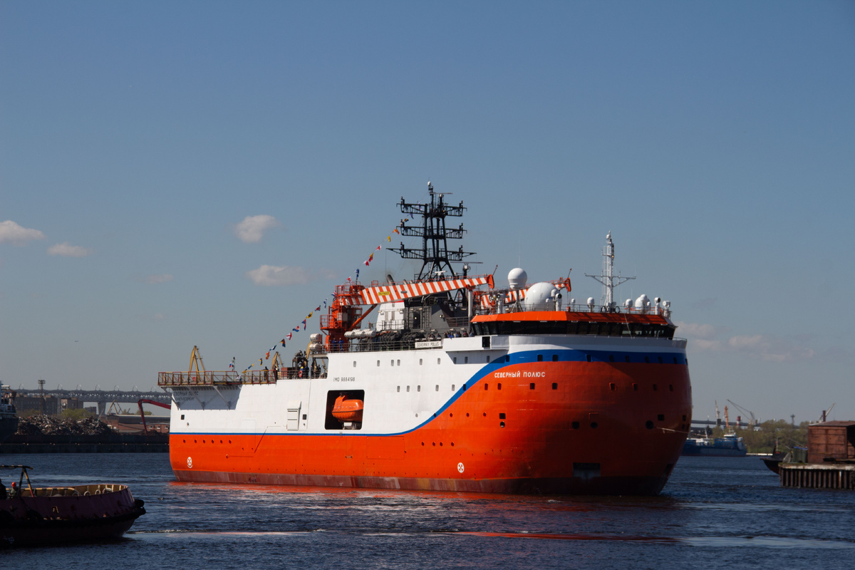    Изображение «Адмиралтейские верфи» 