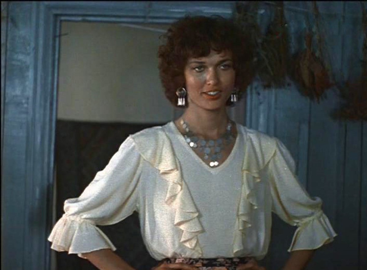 Матлюба Алимова в роли цыганки Насти в фильме «Цыган» 