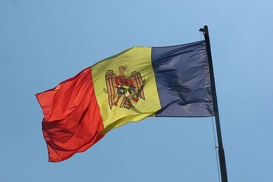    В Молдавии стартовали выборы президента и референдум о вступлении в ЕС