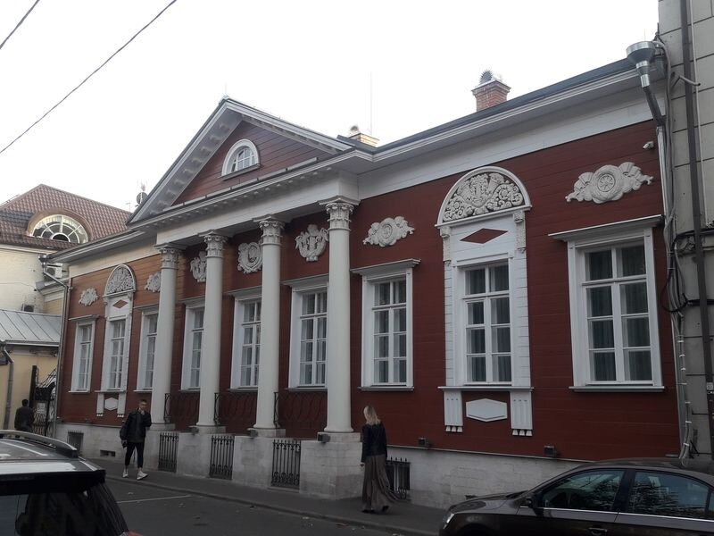 Особняк 1804 года в Сытинском переулке. Фотография автора