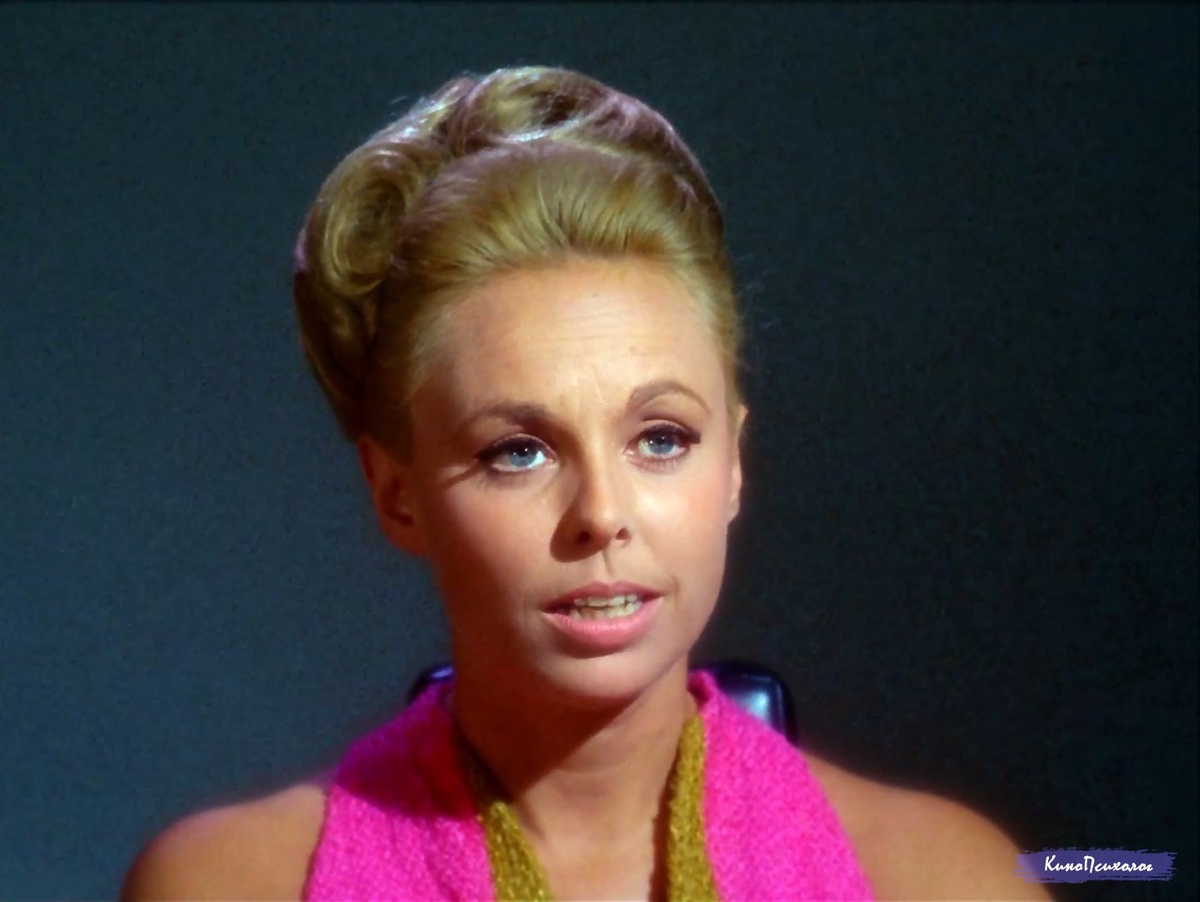 "Star trek", скриншот. Джен Уоллес, очередная бывшая капитана Кирка.