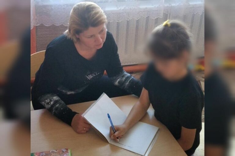    «Папа, ты — мой Герой». Юная оренбурженка присоединилась к акции «Отцы Zа Отечество» Кристина Просвиркина