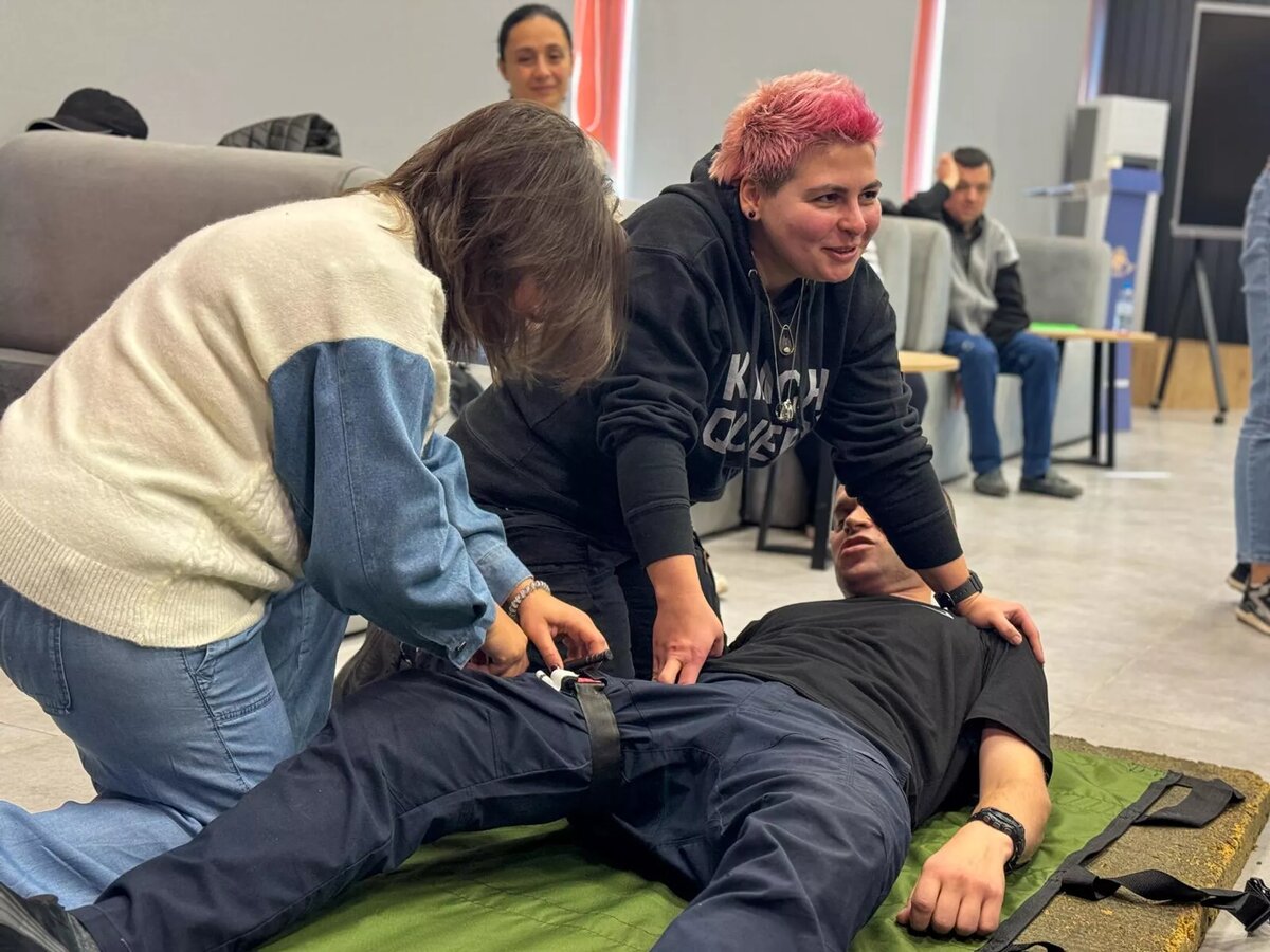 Обучающий курс "Первая помощь при чрезвычайных ситуациях" для волонтеров и сотрудников НКО (20 октября 2024). Масис © Photo : пресс-служба Русской Гуманитарной Миссии