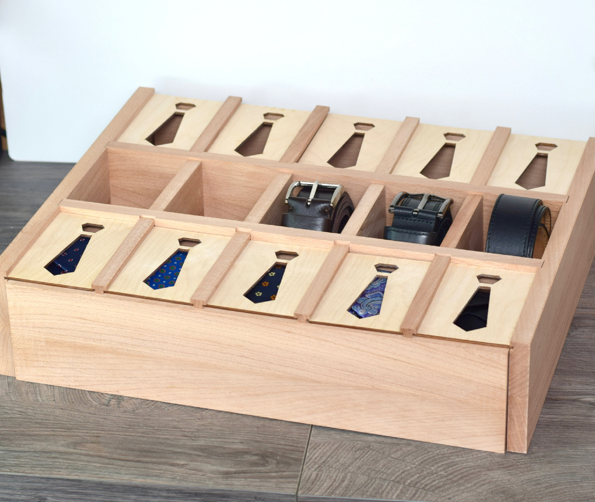 Органайзер для галстуков и ремней
