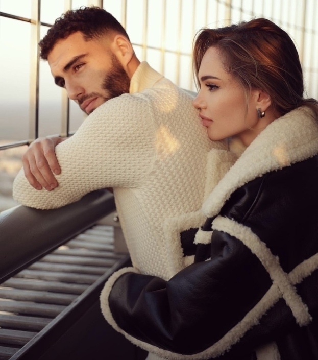    Наир Тикнизян и Яна Ромашкина. соцсети