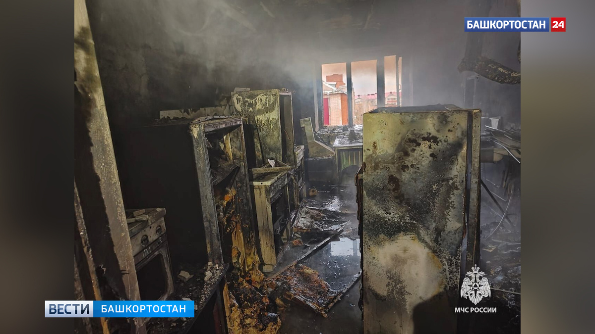    В Башкирии при пожаре в многоквартирном доме в Кумертау спасли 12 человек