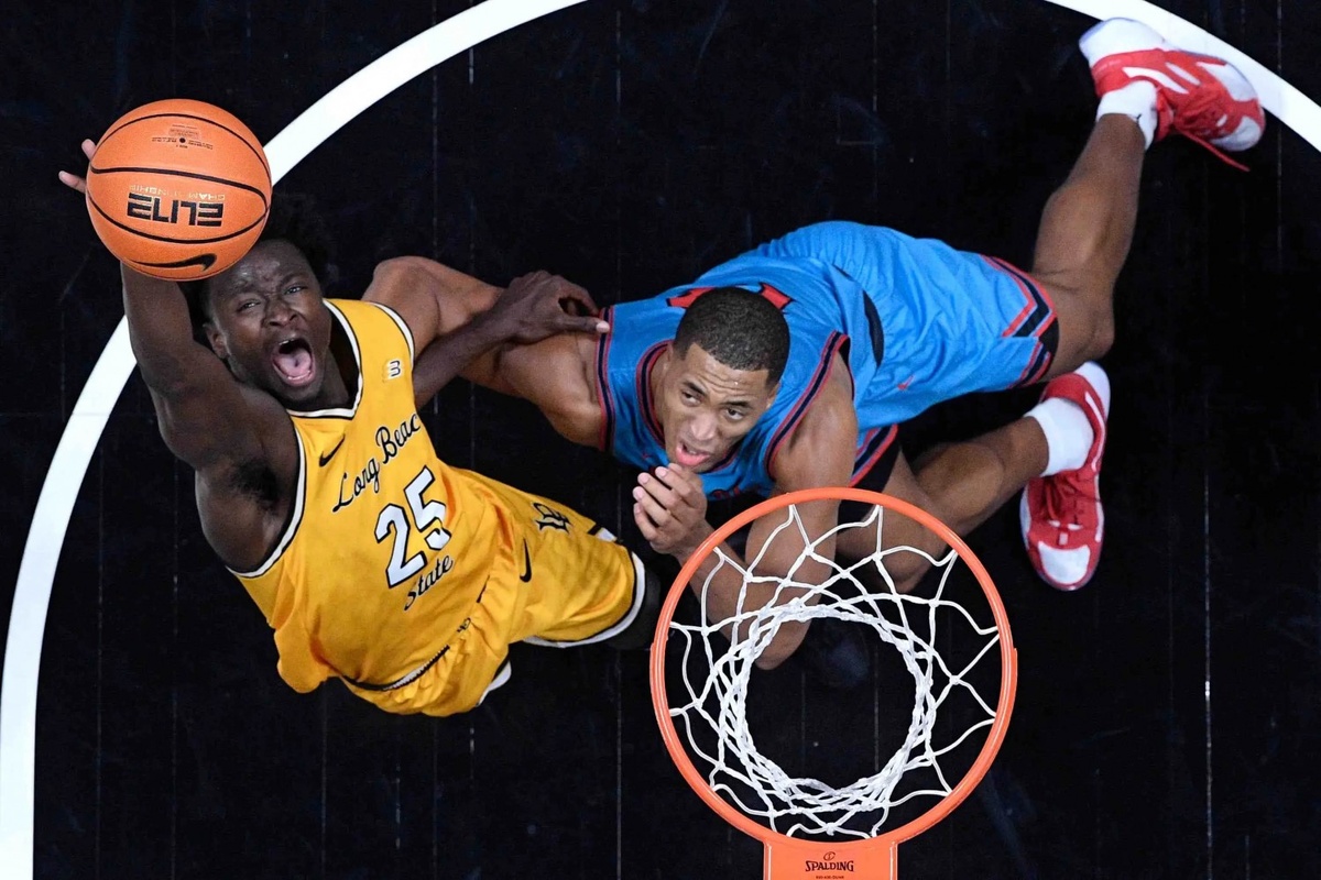 © Orlando Ramirez «Отскок Траоре».
Финалист в категории «Баскетбол» | World Sports Photography Awards 2024
