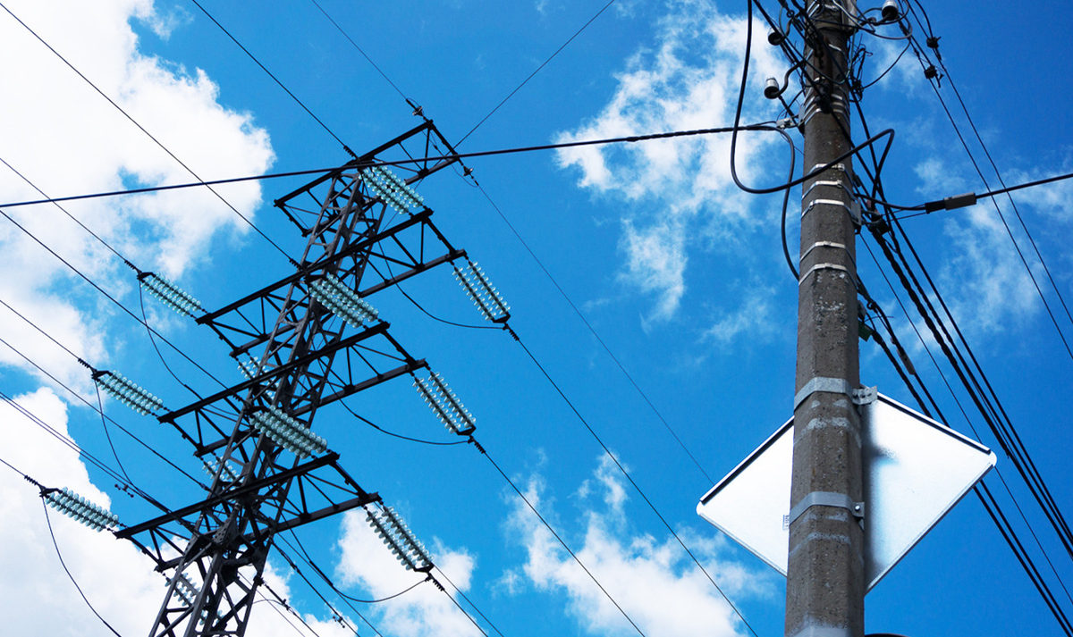 Причиной блэкаута, как позже сообщили в "Россети Ленэнерго", стало "технологическое нарушение на оборудовании".