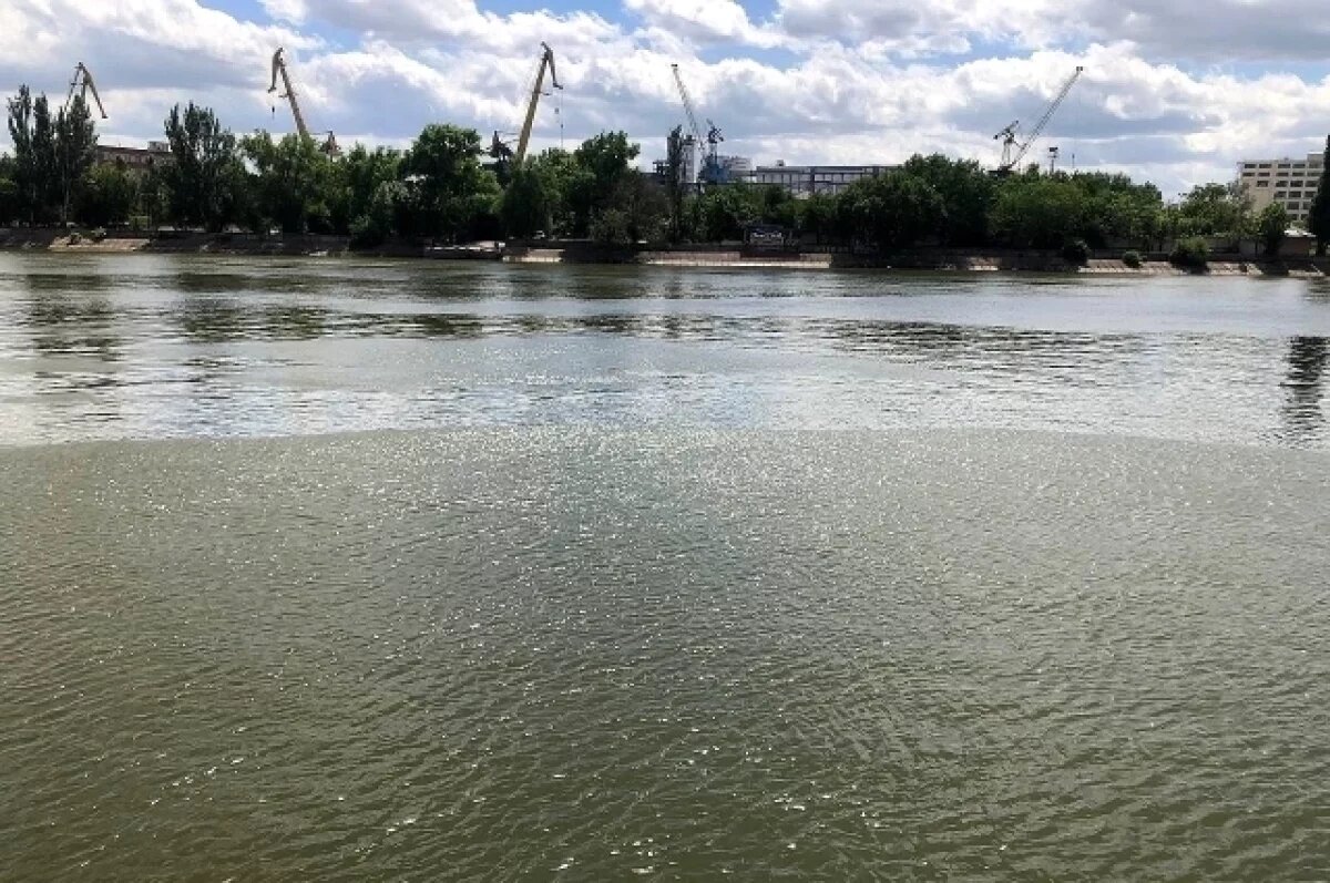    В первый день новой недели в Ростове будет облачно и местами дождливо