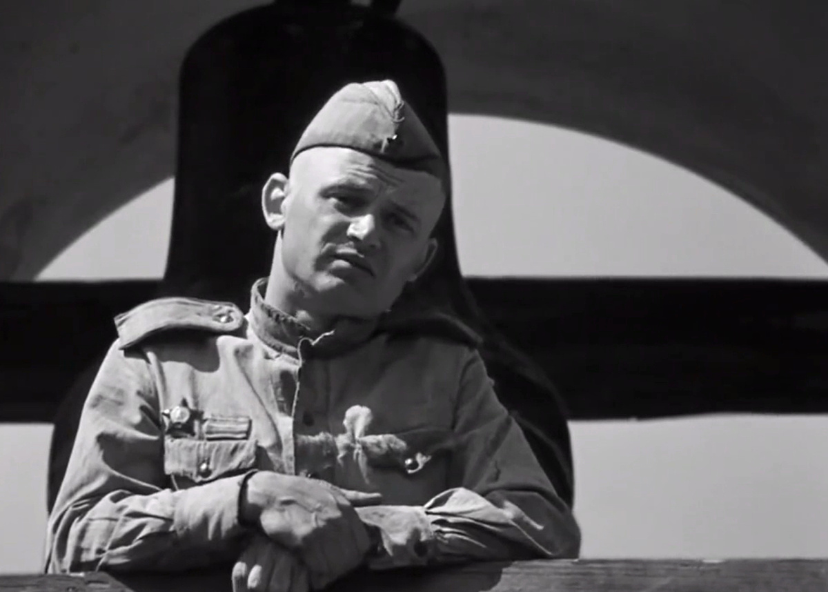 Кадр из кинофильма "Спокойный день в конце войны", 1970 г., режиссер Никита Михалков, сценарист Рустам Ибрагимбеков, композитор Эдуард Артемьев (скриншот)  