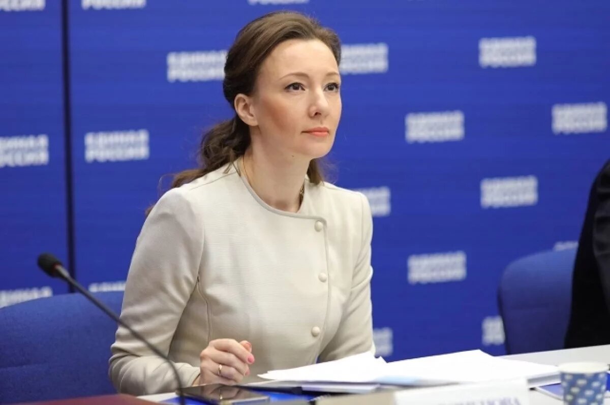    Кузнецова: удочерить оставленную в аэропорту Антальи девочку готовы многие