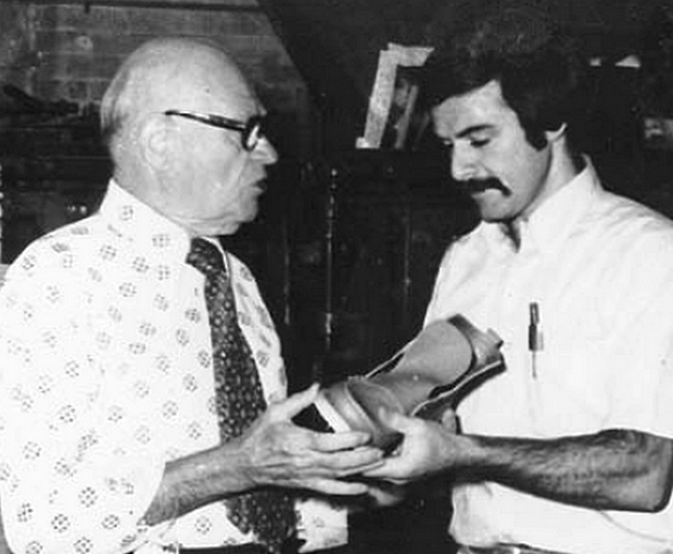 Натан Шварц 