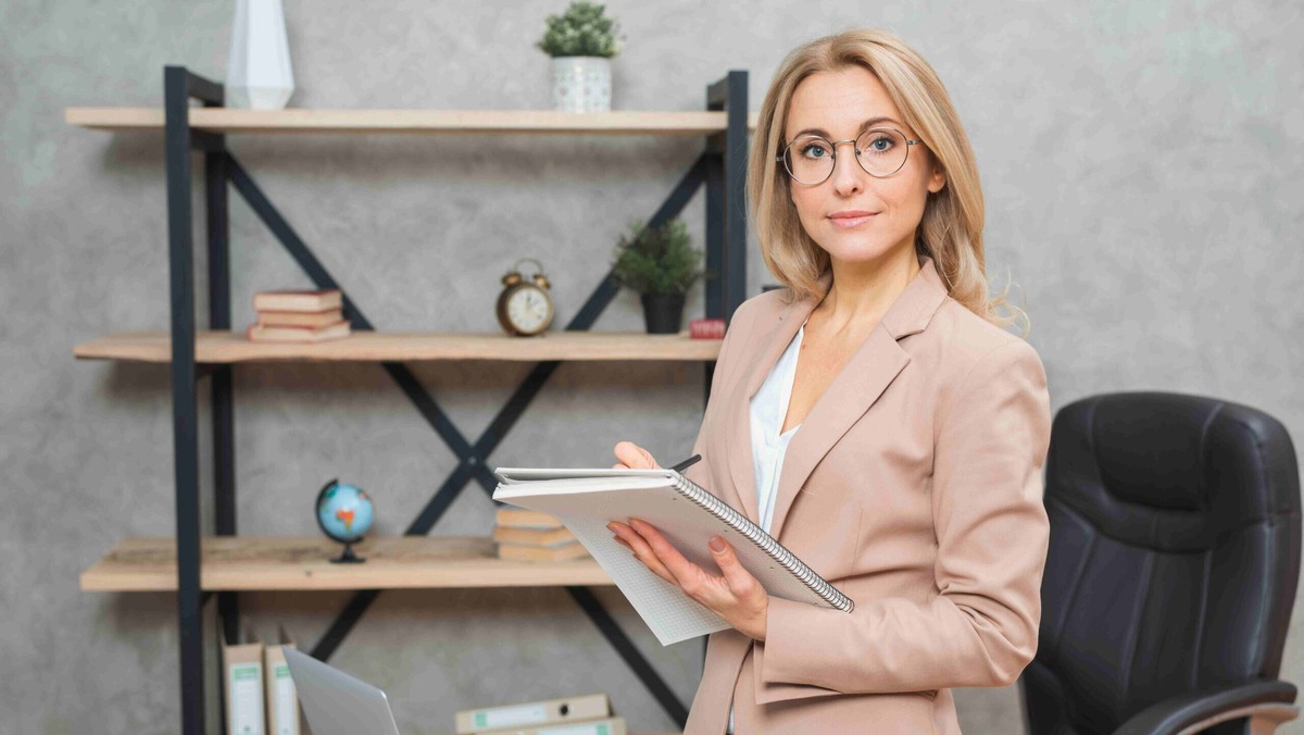    Женщины – это больше половины населения России и почти 50% работающих. Фото: Freepik