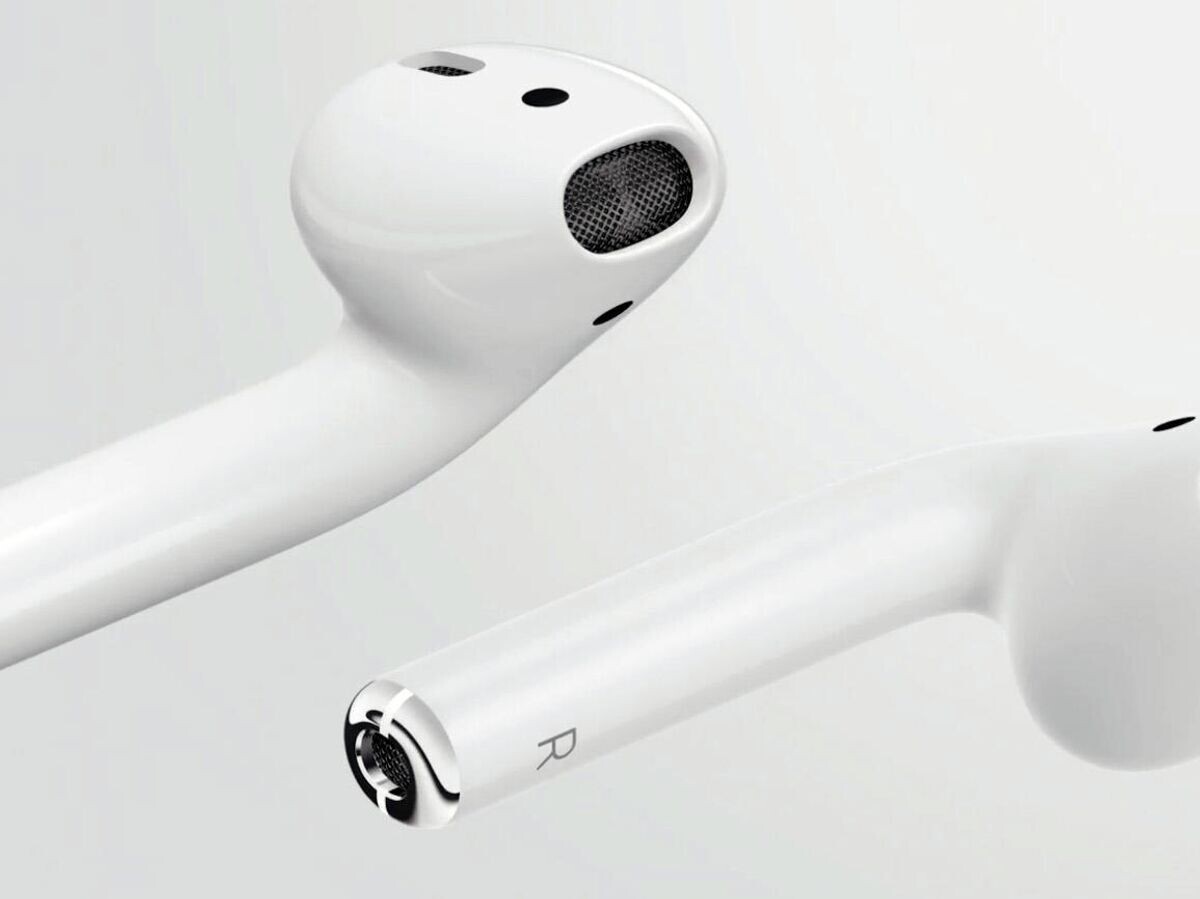    Новая модель беспроводных наушников AirPods © Фото : Apple