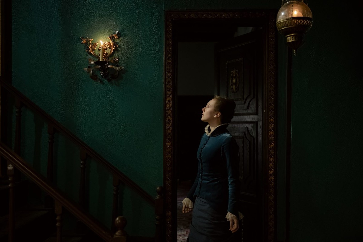 Кадр из сериала "Княжна милосердия"