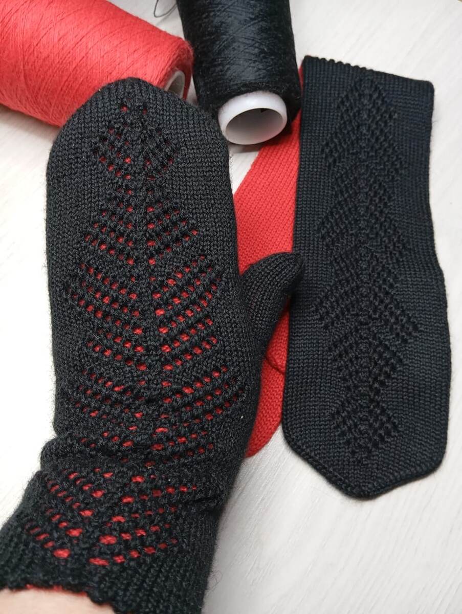 Чёрный вязать очень сложно, особенно если делать это вечером.