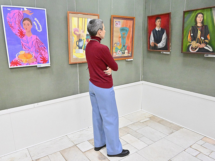     Мэр Хабаровска присоединился к открытию выставки в картинной галерее имени А.М. Федотова ФОТО: мэрия Хабаровска