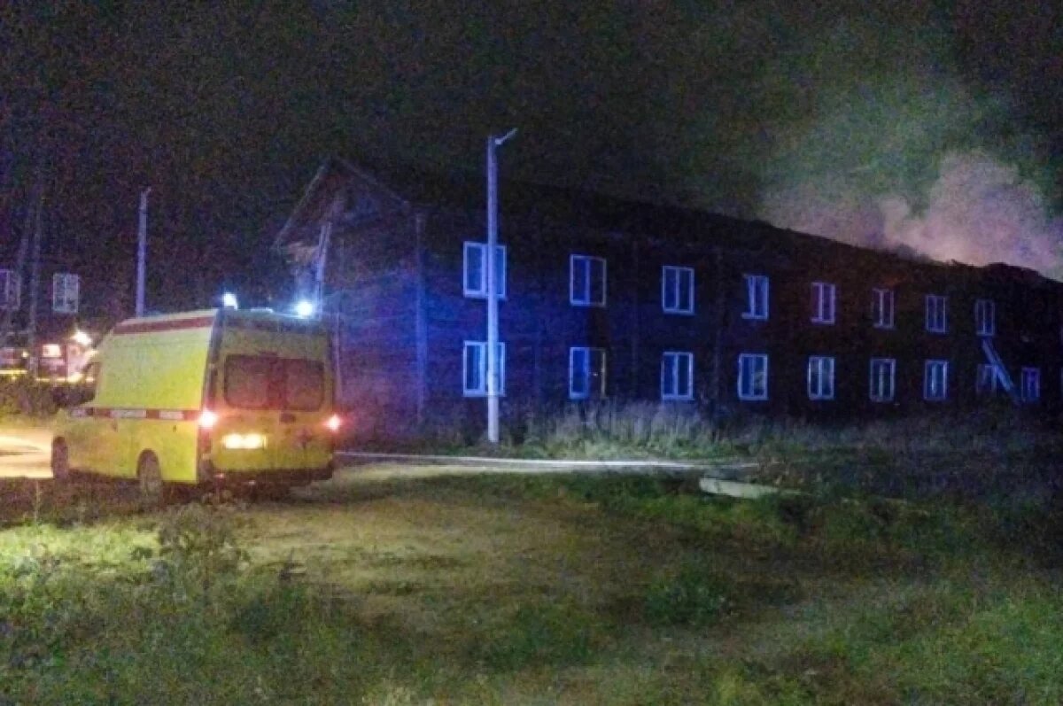    Матери трёх маленьких детей, погибших при пожаре в Прикамье, не было дома