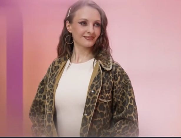 Тот самый образ с белым платьем. 