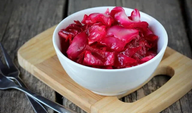 Почему все хозяйки выбирают Пилюску? Узнайте, как приготовить идеальную квашеную капусту!