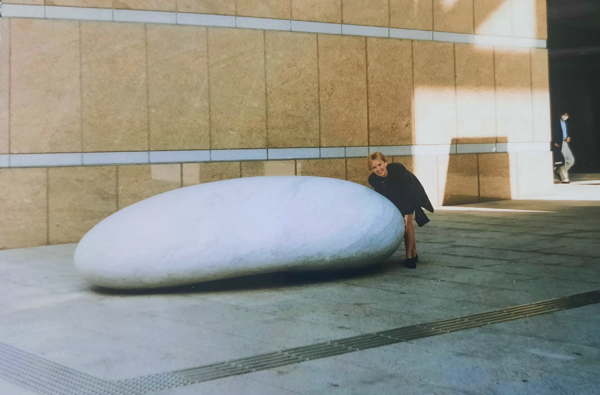 Токио, 1999г. Попытка стащить камушек на память)