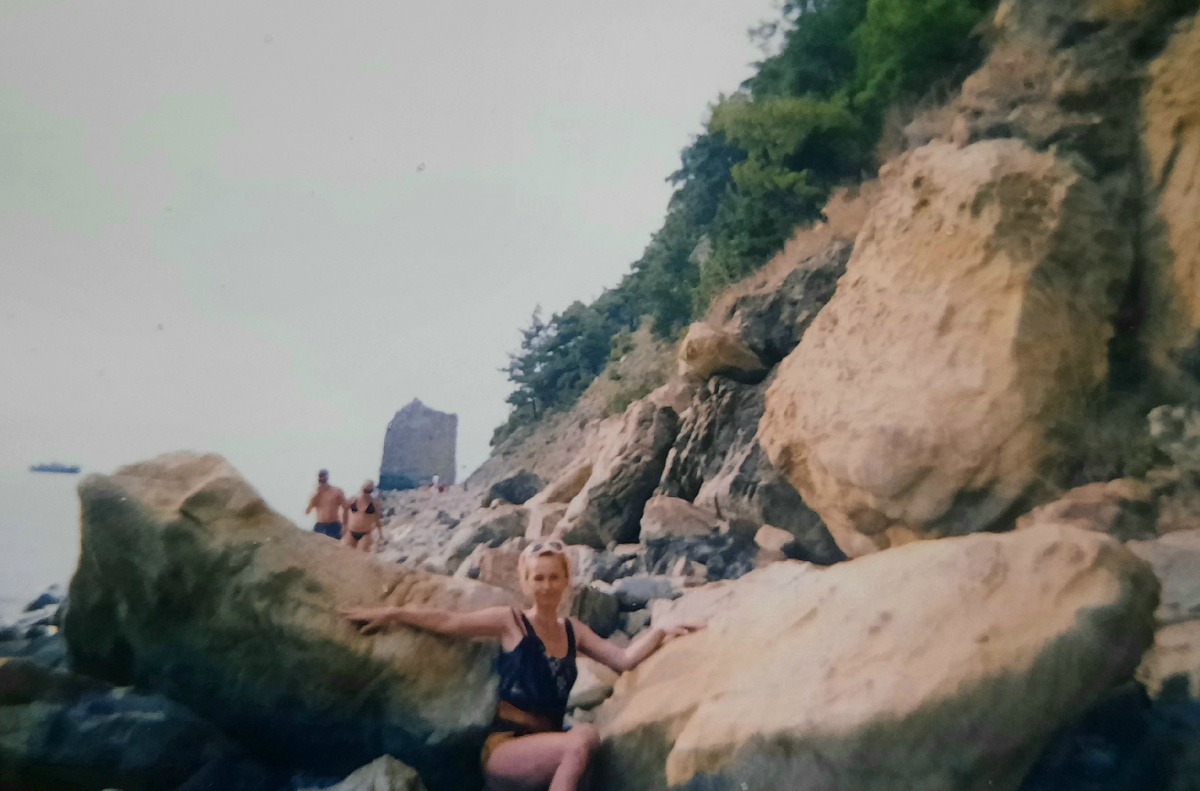 "Вот эти два, пожалуй, возьмём с собой!"