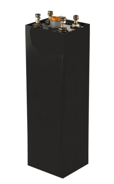 Секция щелочной аккумуляторной батареи. Полный полуприцеп таких секций вёз я в этом рейсе. Снимок для примера из свободных источников.