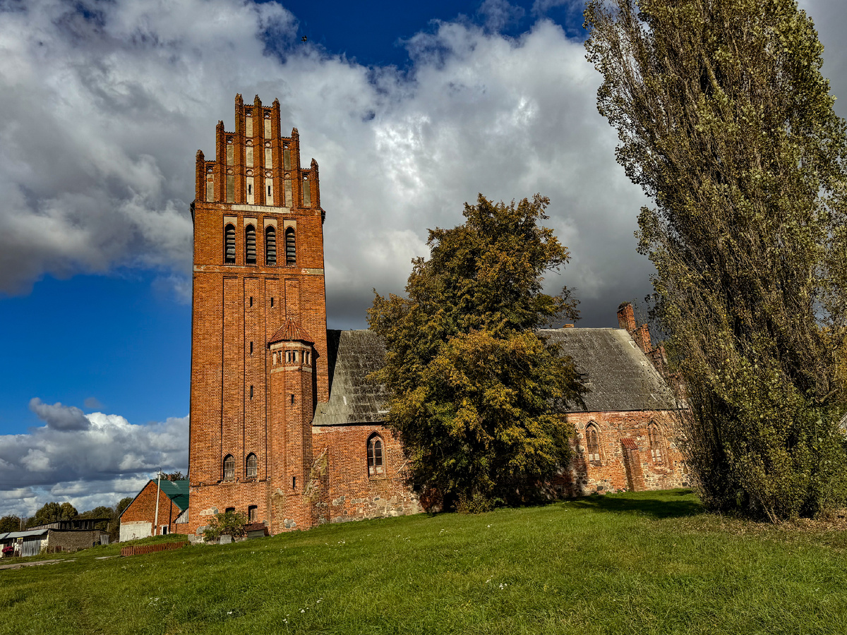 Алленбургская кирха, Калининградская область, фото Берега Балтики