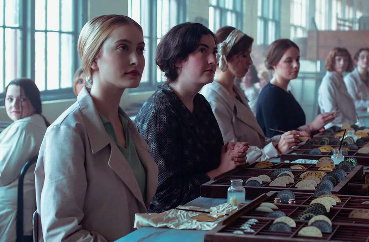 кадр из фильма "Радиевые девушки"