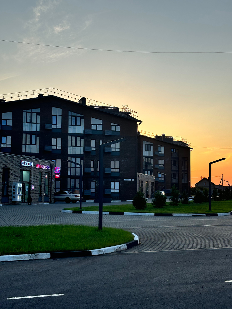 Наш ЖК это 11 малоэтажные домиков.