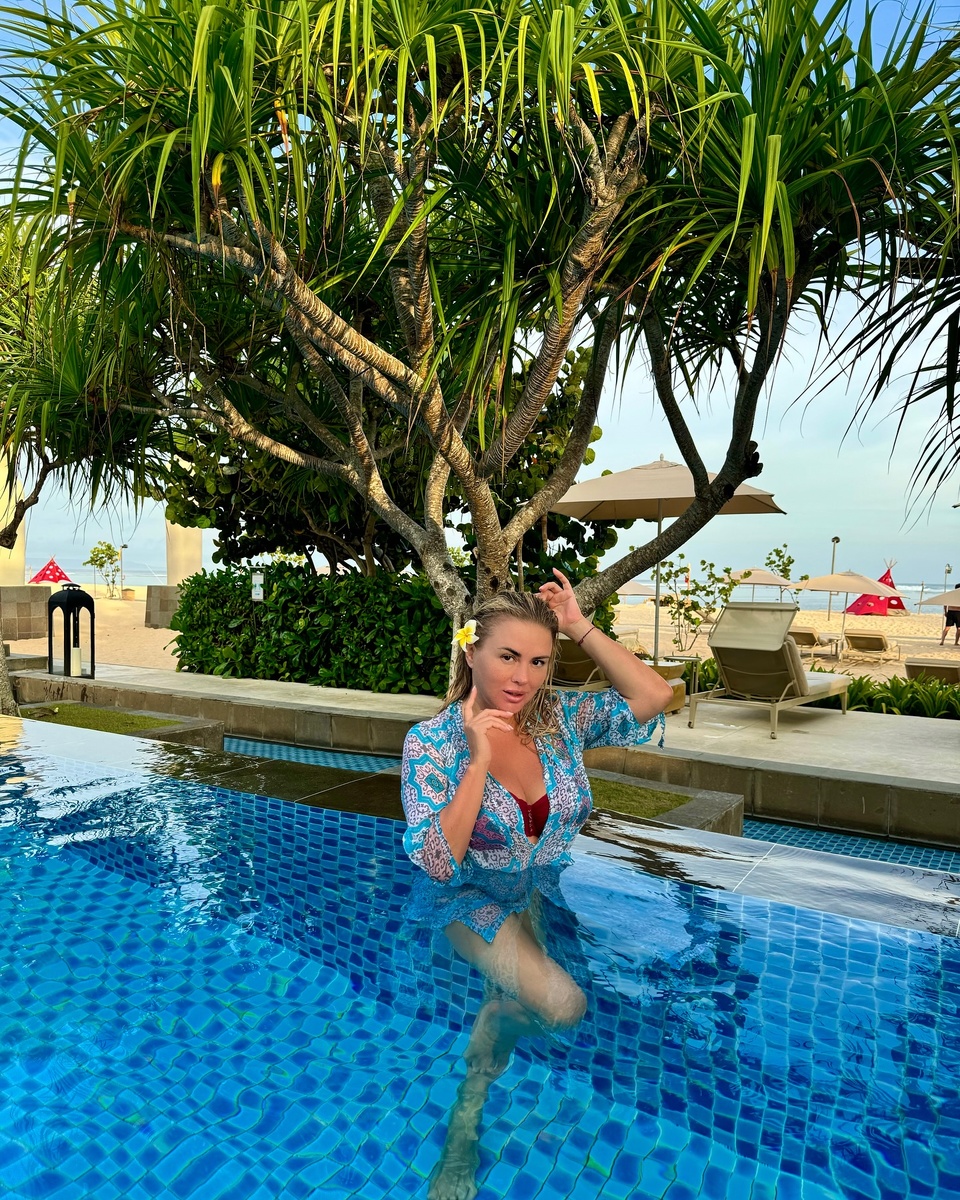 Анна Семенович. Фото: соцсети/@ann_semenovich  